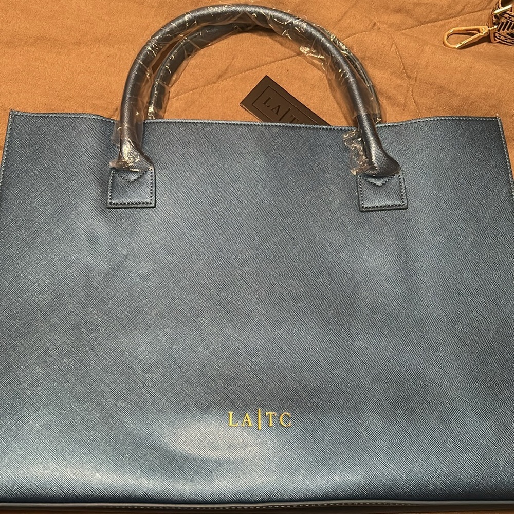 LA Trading “RAD” tote - Picture 2 of 4
